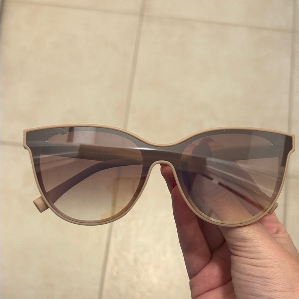 Stylish Tan Sunglasses
